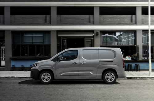 Peugeot e-Partner Side Profile